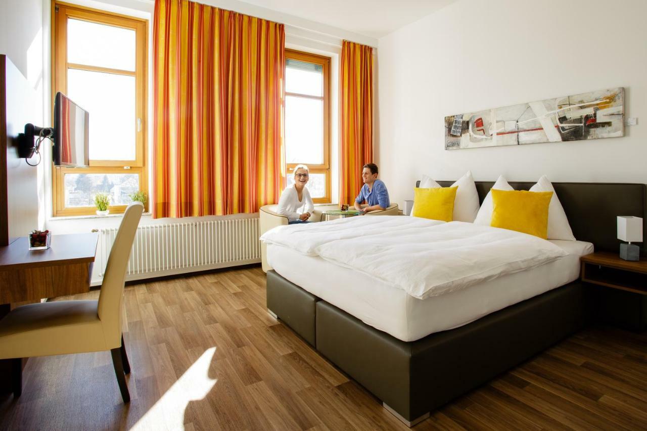 Health Vital Comfort Guestrooms Wels Esterno foto