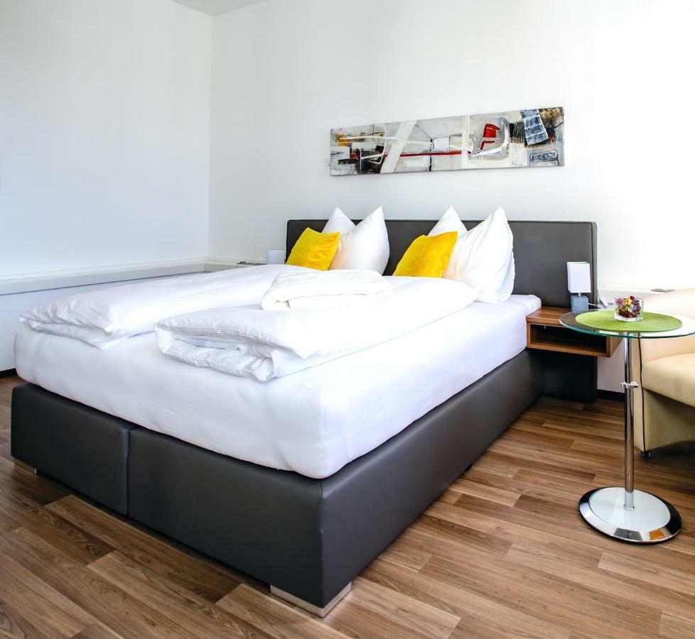 Health Vital Comfort Guestrooms Wels Esterno foto